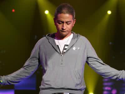 快樂(lè)男聲最新一期歌曲，時(shí)代音符與青春旋律的碰撞