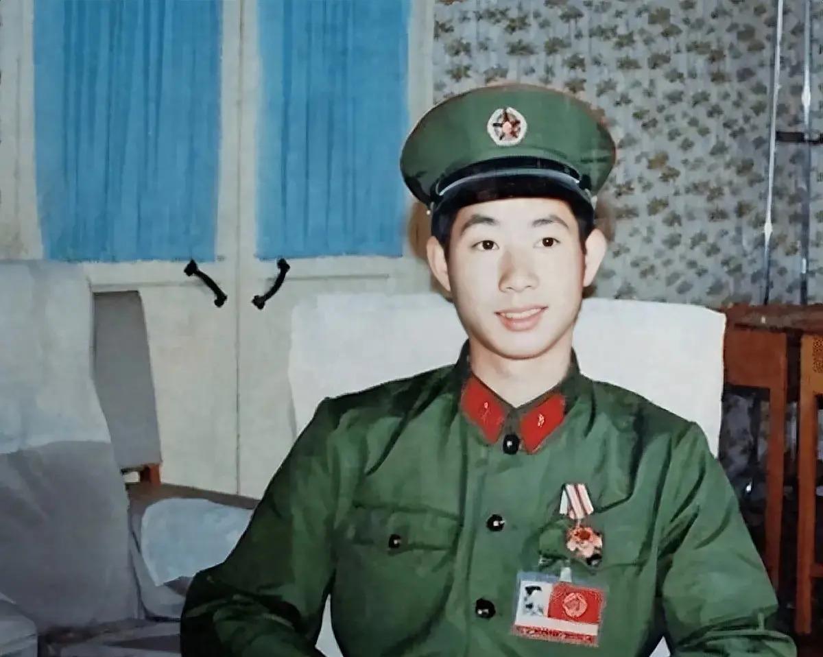 最新軍人領(lǐng)結(jié)婚證流程，小巷深處的浪漫啟程之旅