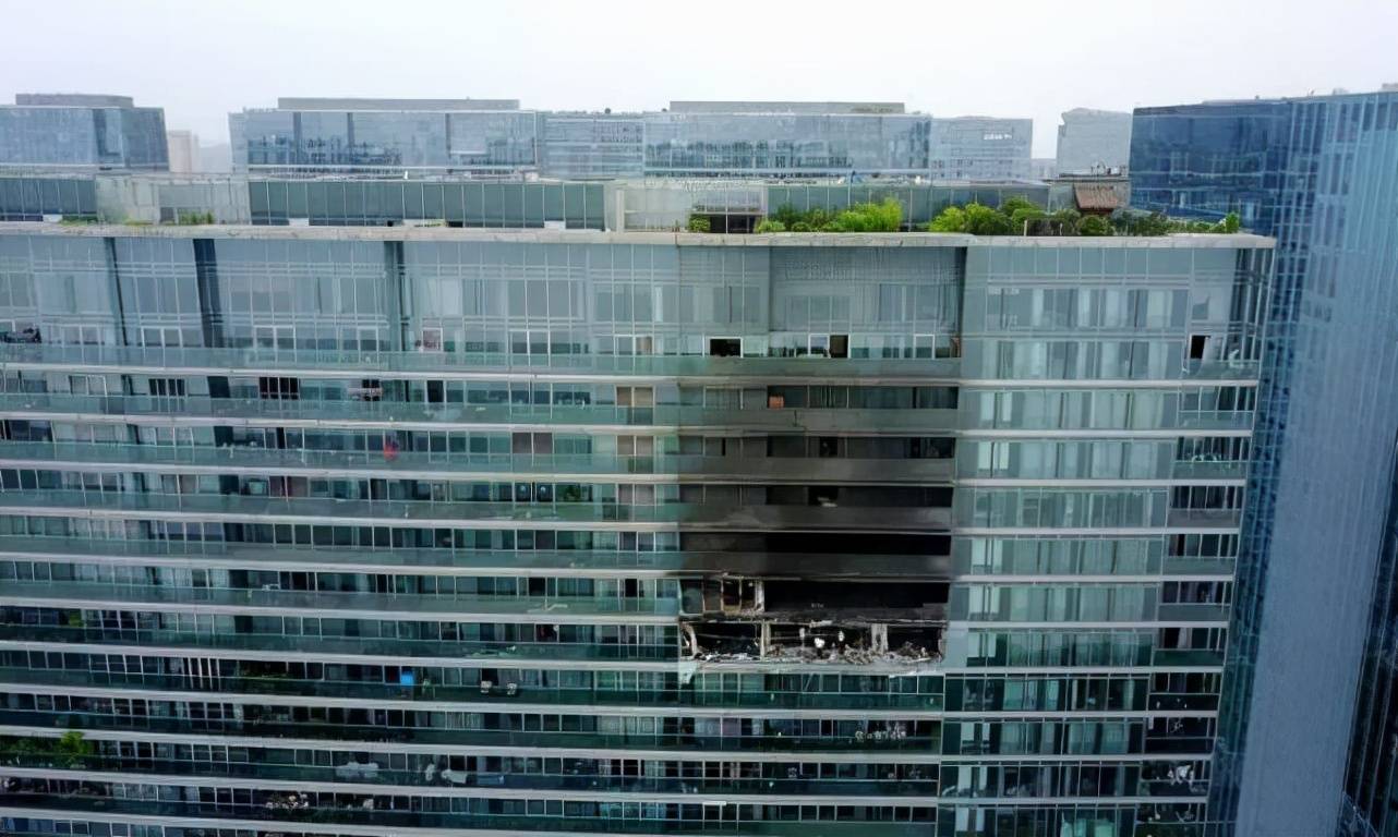 藍(lán)色錢江公寓火災(zāi)最新動(dòng)態(tài)，智能科技重塑安全防線，開啟智慧生活新篇章