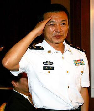 王強(qiáng)最新軍旅電視劇，與自然美景的邂逅，內(nèi)心的平和之旅