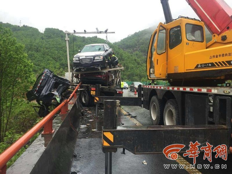 西漢高速事故最新進展及小巷獨特美食探險揭秘