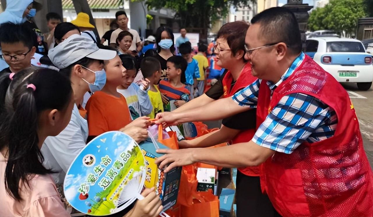 海口網(wǎng)約車最新動態(tài)，如何成為?？诰W(wǎng)約車司機——詳細步驟指南