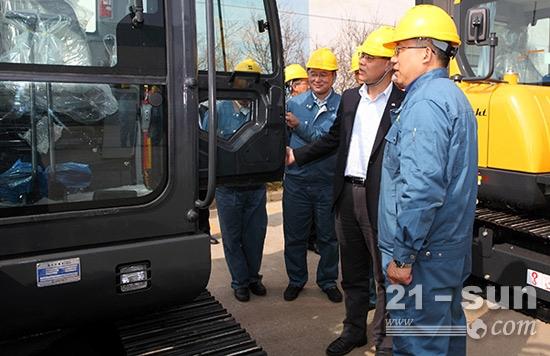 山推股份最新動態(tài)與內(nèi)心平和之旅，與自然美景的親密邂逅