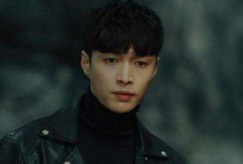 張藝興最新單曲，小巷深處的音樂與特色小店的夢(mèng)幻邂逅