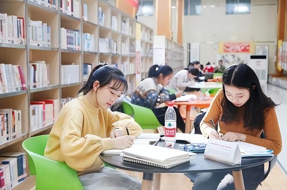 免費(fèi)師范生最新政策解讀與觀點(diǎn)闡述，深度探討政策細(xì)節(jié)與影響