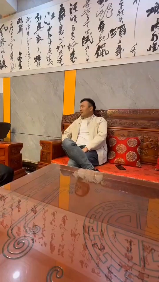 龍哥最新探險記，追尋自然美景的輕松之旅之旅