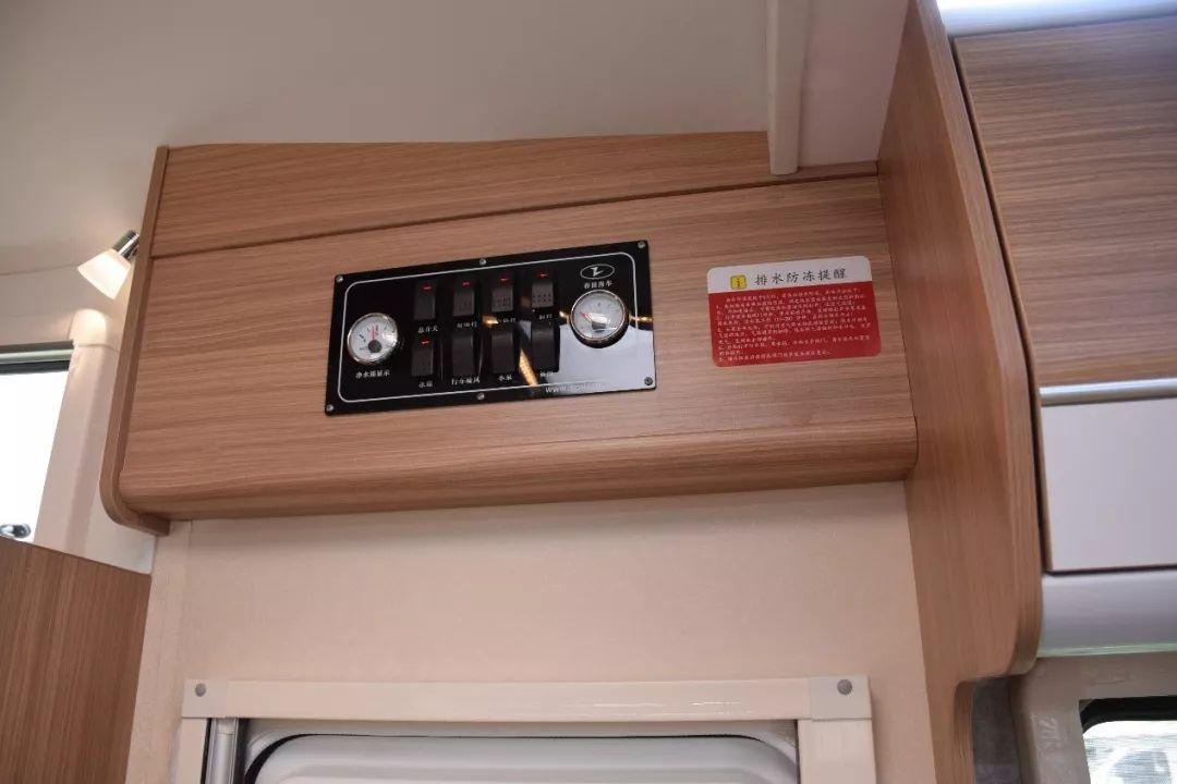 探索喧囂中的秘密，隱藏在小巷中的850最新版特色小店