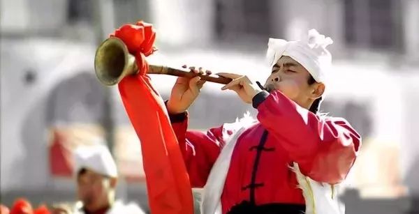 傳統(tǒng)與現(xiàn)代完美融合，最新嗩吶風(fēng)潮來襲！