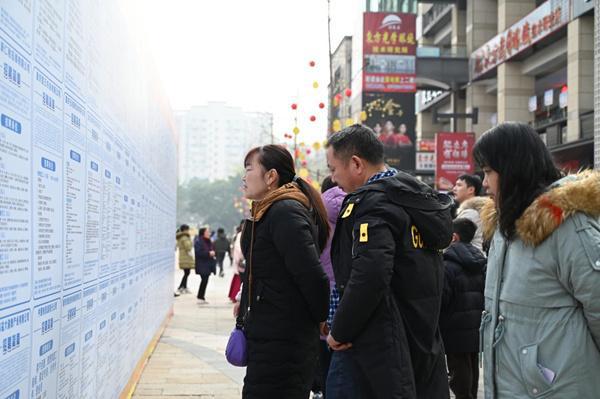 潼南最新招聘信息揭秘，小巷特色小店求職指南