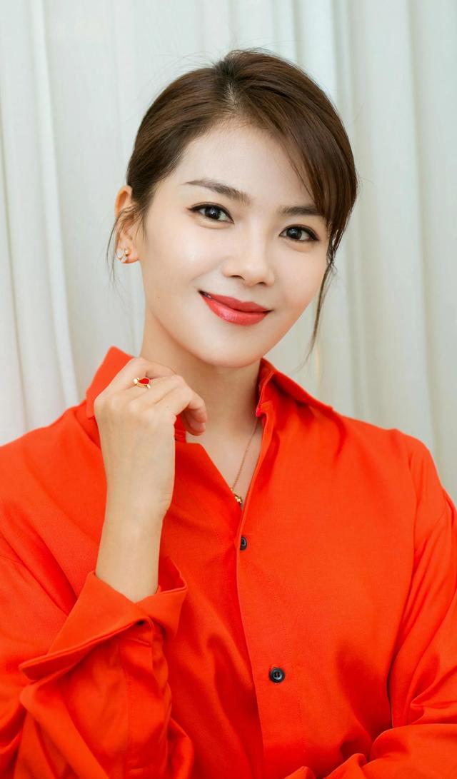 劉濤最新寫真，自然之旅的心靈探索，尋找平和與喜悅的旅程