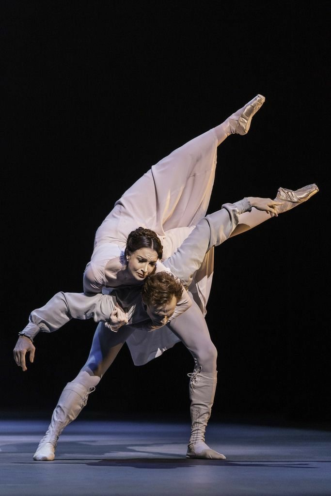 最新雙人舞燃爆舞臺(tái)之夜，強(qiáng)烈推薦！