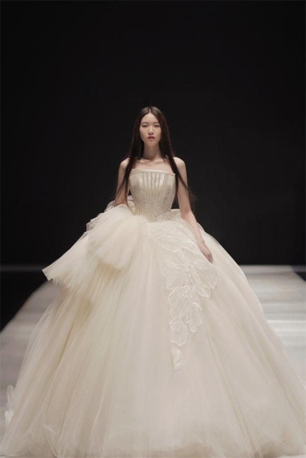 婚紗最新時尚潮流與夢幻之選圖片欣賞