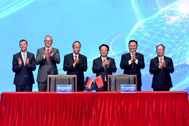 華新能源最新動態(tài)揭秘，如何掌握新能源行業(yè)前沿資訊與發(fā)展趨勢？