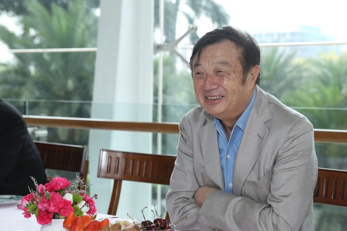 任正非最新演講視頻，科技、管理與未來(lái)的展望展望標(biāo)題，任正非展望科技未來(lái)，管理、創(chuàng)新與挑戰(zhàn)并存的新時(shí)代演講視頻發(fā)布！