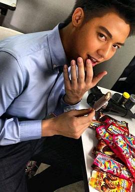 普林蘇帕拉最新圖片，魅力與時尚的交織影像展示