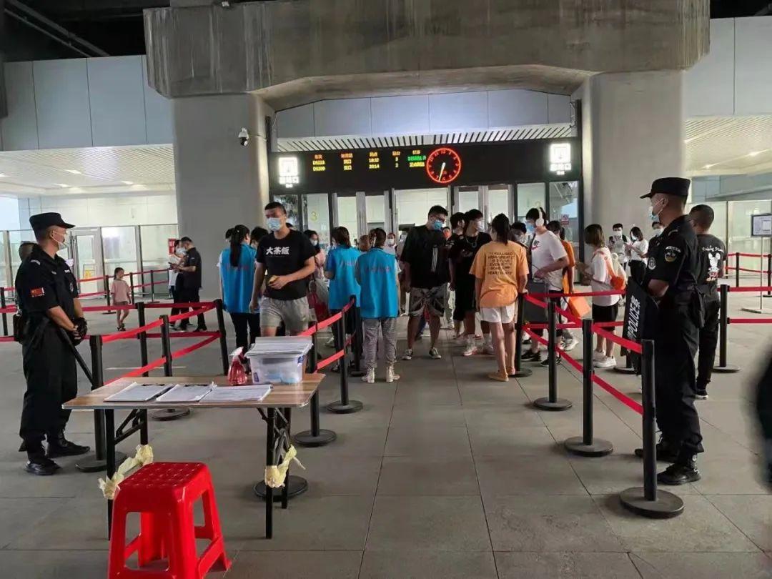 仙桃武商最新招聘信息揭秘，小巷中的獨(dú)特風(fēng)味職位招募開啟！