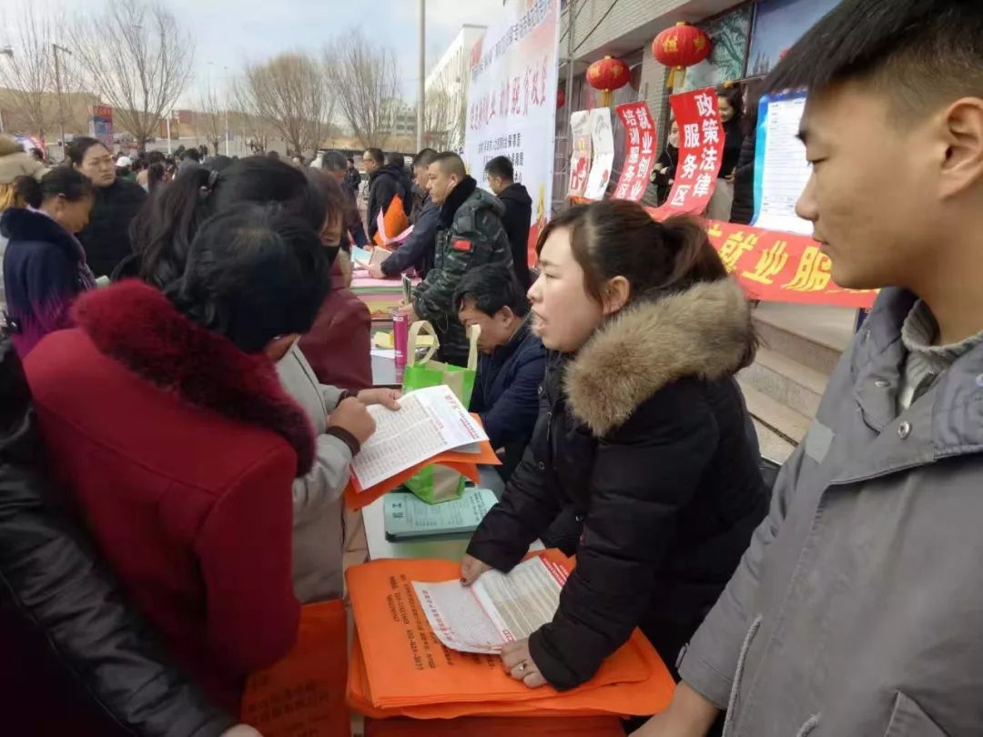 阜新鐘點(diǎn)工招工，科技革新未來工作方式