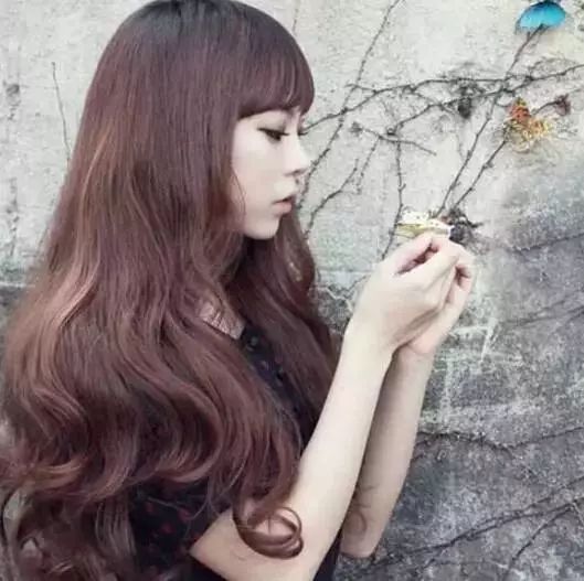 最新女長(zhǎng)發(fā)發(fā)型圖片，時(shí)尚潮流的多樣展現(xiàn)