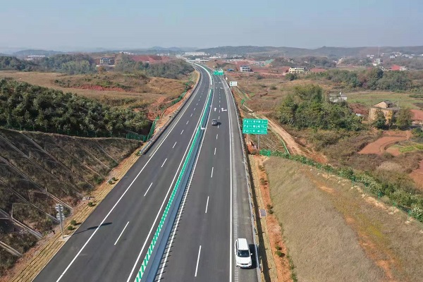 祁常高速最新動(dòng)態(tài)，溫情故事在高速上上演