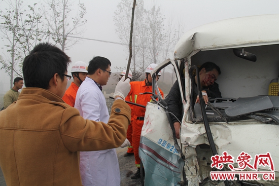 新蔡車禍?zhǔn)录钚滦侣剤?bào)道及論述分析