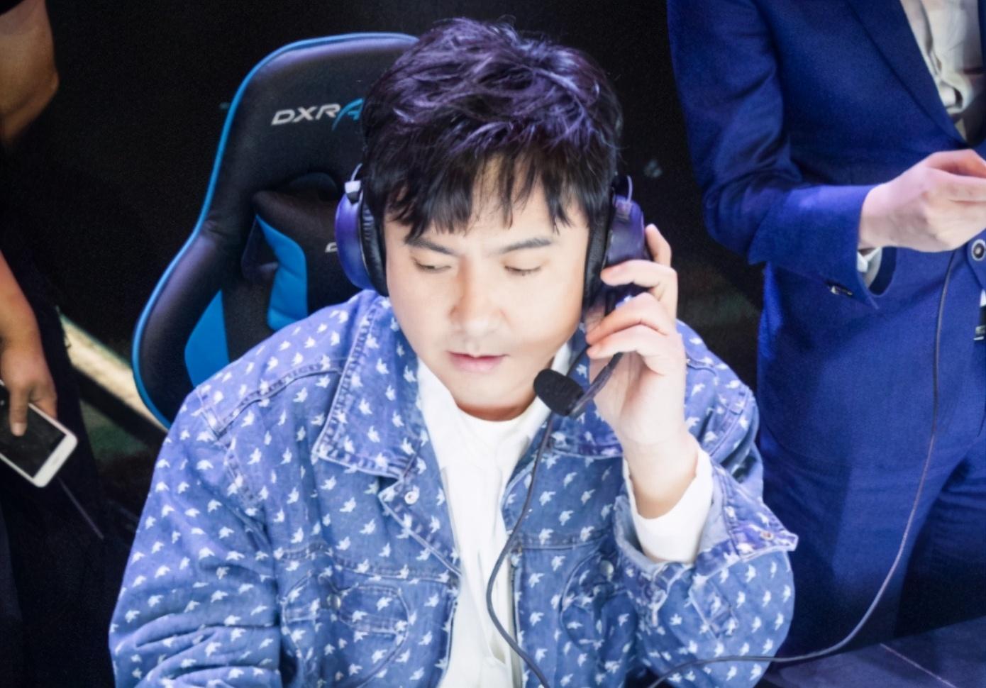 Hello校草大人最新章節(jié)探秘，揭秘校園風(fēng)云人物的秘密