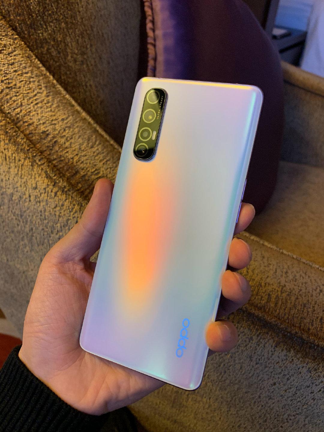 OPPO最新版價(jià)格揭秘，變化中的學(xué)習(xí)，自信與成就的力量